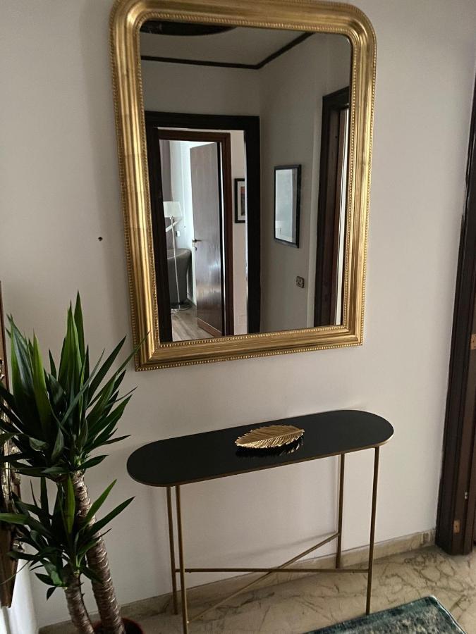 Eur Centro Lux Apartment Con Camino Рим Екстериор снимка